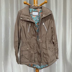 BCBGeneration Beige Floral Hooded Utility Anorak